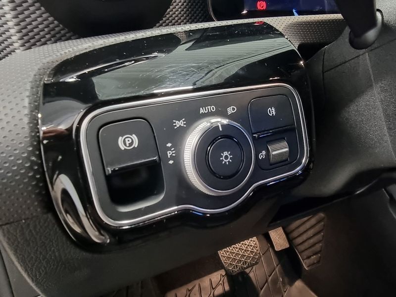 Mercedes A180 bild 13