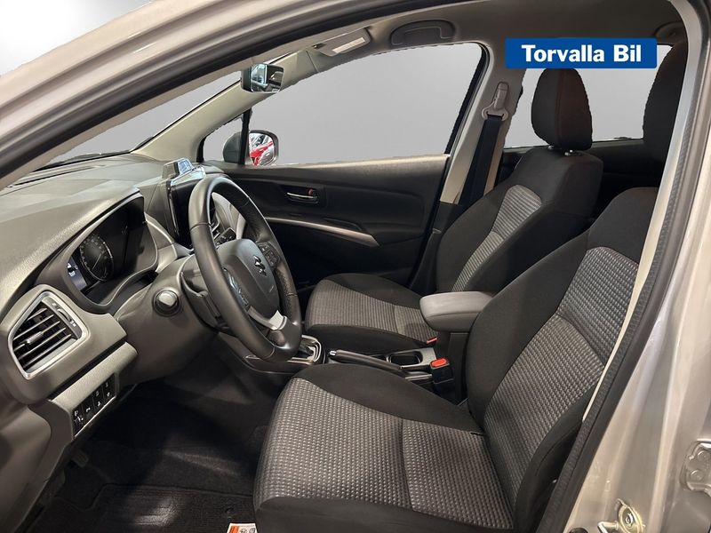 Suzuki S-CROSS bild 8