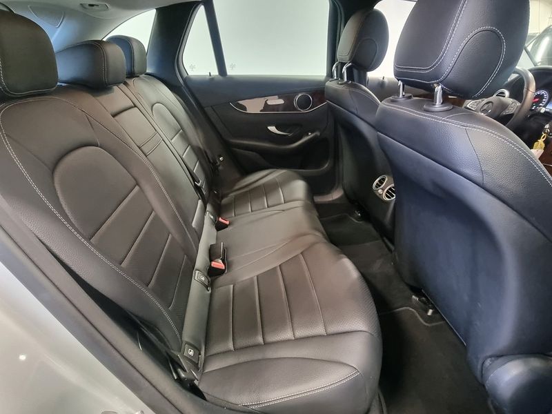 Mercedes GLC220 bild 10
