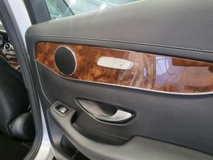 Mercedes GLC220 bild 13
