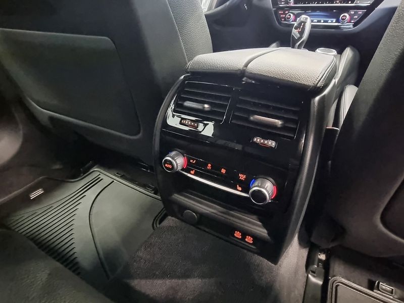 BMW 530 bild 11