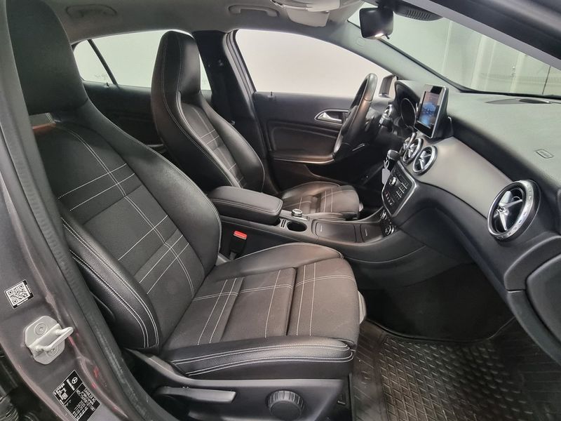 Mercedes GLA200 bild 8