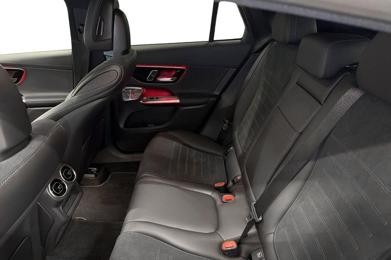 Mercedes GLC300 bild 7