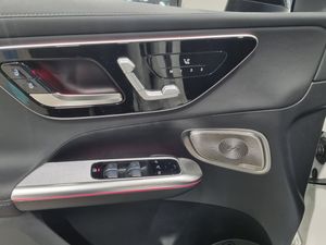 Mercedes GLC300 bild 13