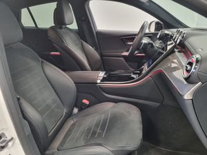 Mercedes GLC300 bild 10