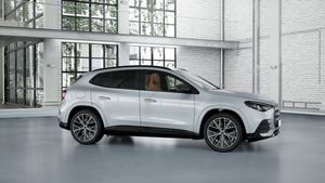 Mercedes GLA350 bild 4