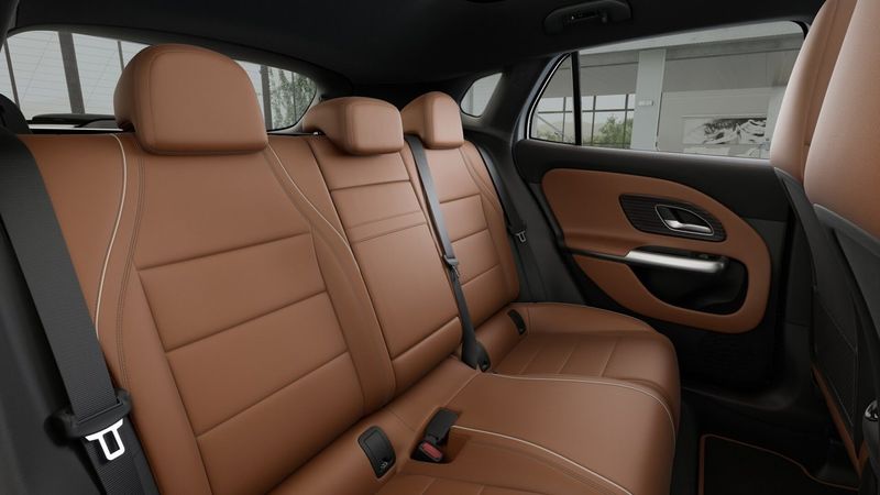 Mercedes GLA350 bild 13