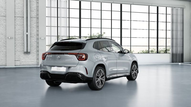 Mercedes GLA350 bild 8