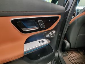 Mercedes GLC300 bild 13