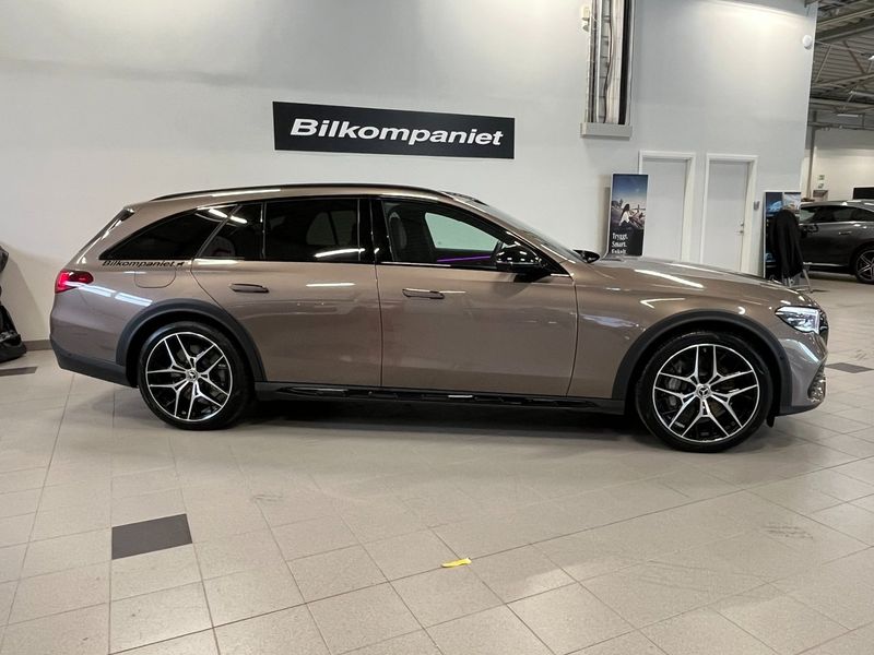 Mercedes E300 bild 2