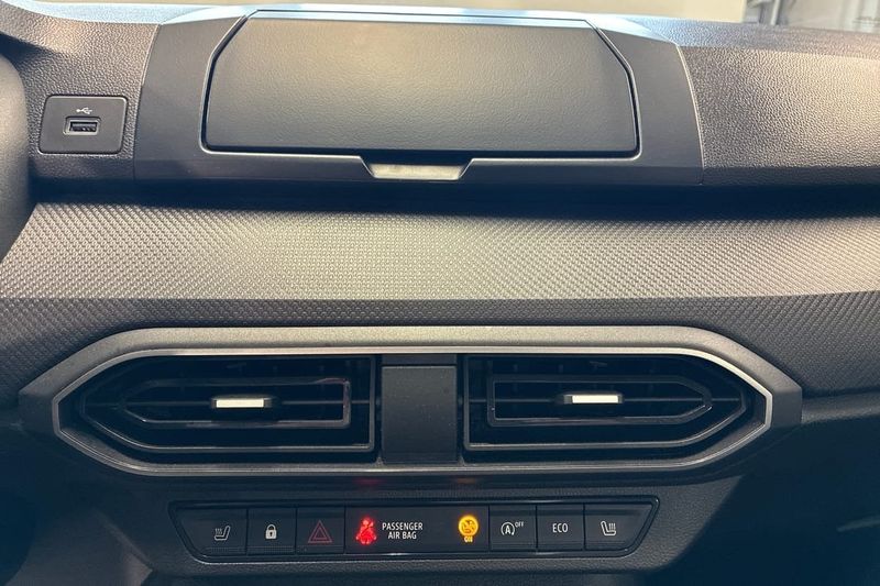 Dacia Sandero bild 26
