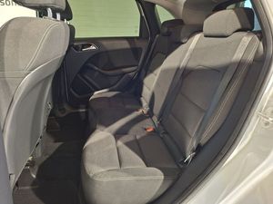Mercedes B200 bild 12