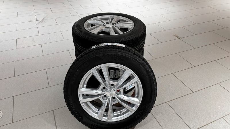 Toyota Yaris bild 13
