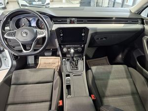 Volkswagen Passat bild 10
