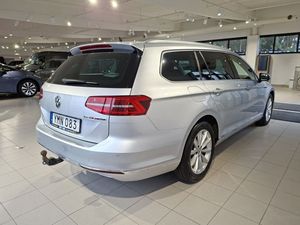 Volkswagen Passat bild 8