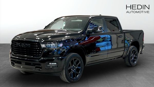 RAM 1500 CREW CAB Laramie, lagerbil! - 2025