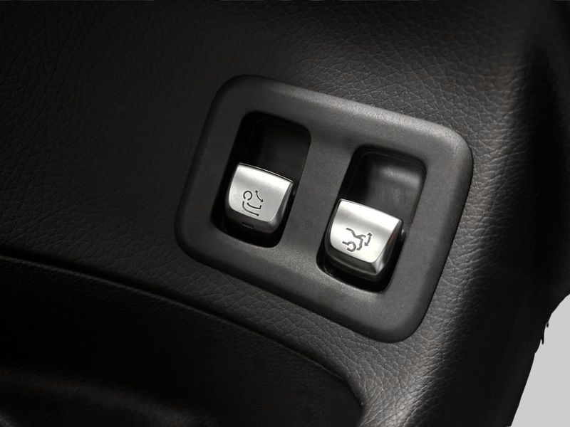 Mercedes GLC220 bild 21