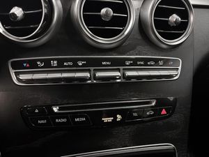 Mercedes GLC220 bild 19