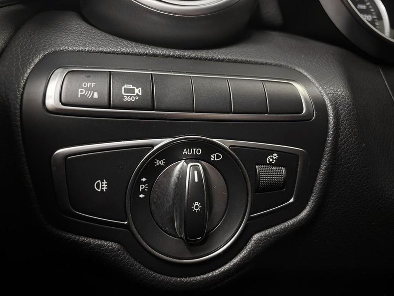 Mercedes GLC220 bild 20