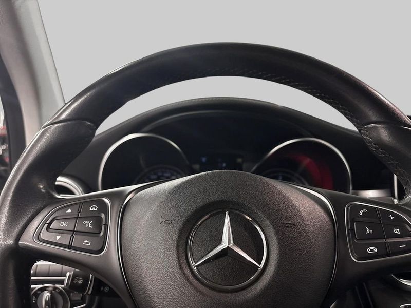 Mercedes GLC220 bild 14