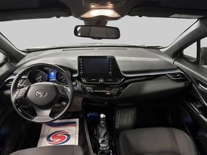 Toyota C-HR bild 12