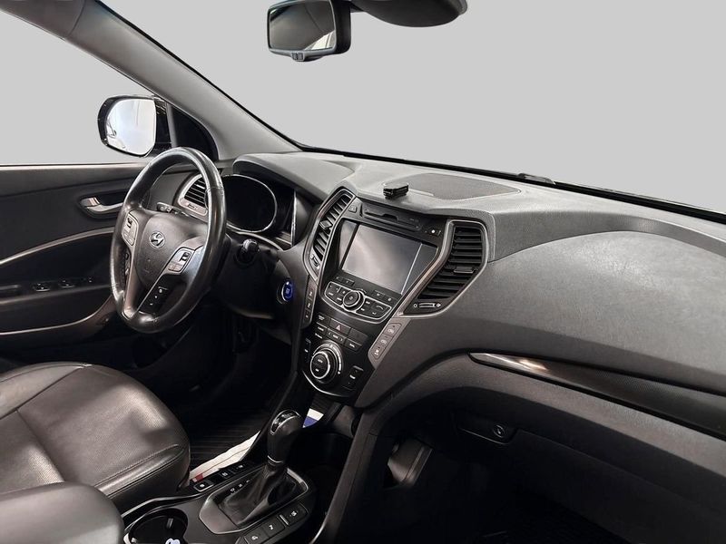 Hyundai Grand Santa Fe bild 7