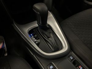 Toyota Yaris Cross bild 17