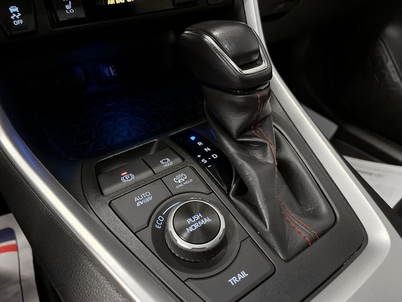 Toyota RAV4 bild 18