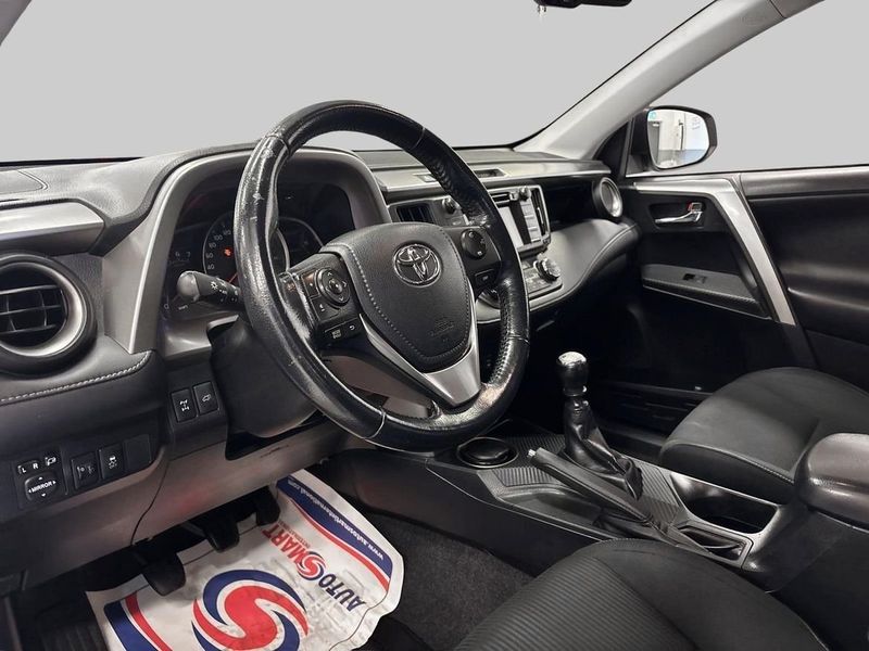 Toyota RAV4 bild 13