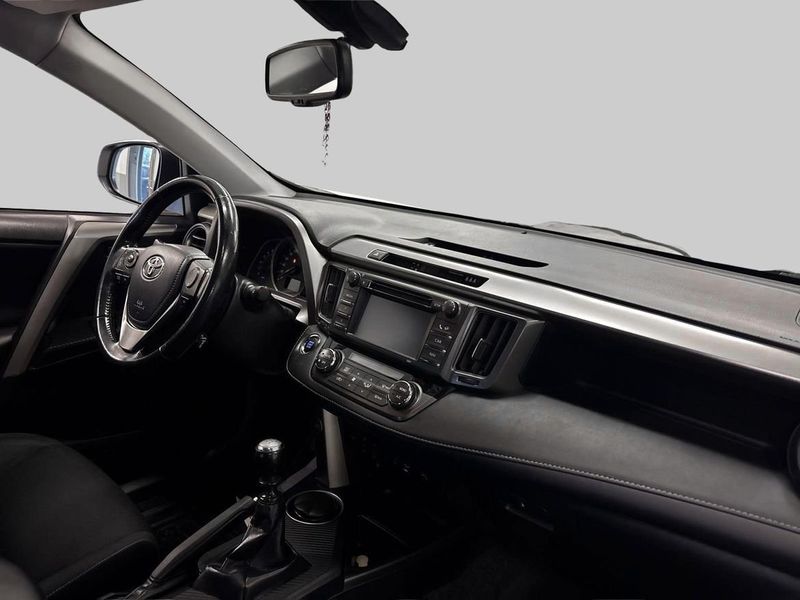Toyota RAV4 bild 9