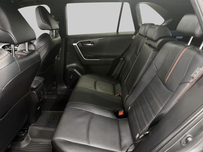 Toyota RAV4 bild 11