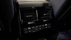 Volkswagen Touareg bild 19