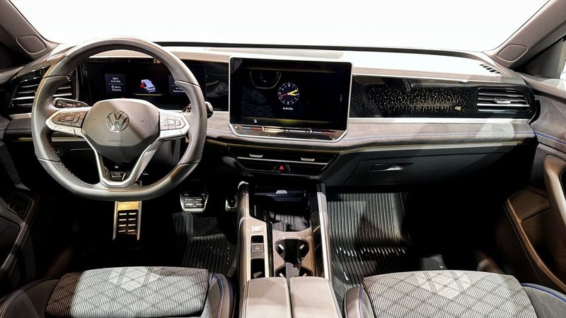 Volkswagen Passat bild 11