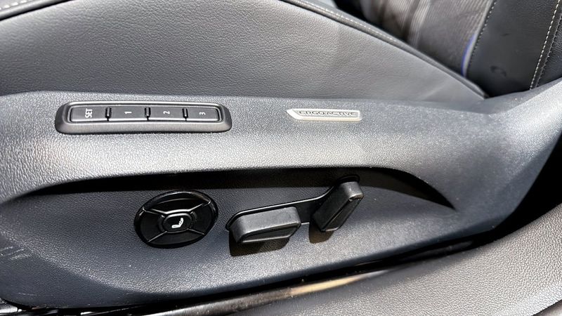 Volkswagen Passat bild 18