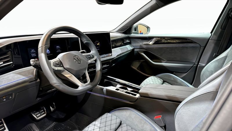 Volkswagen Passat bild 7