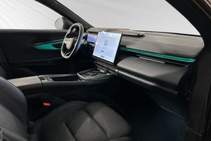 Lynk & Co 08 bild 9