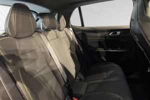 Lynk & Co 01 bild 11