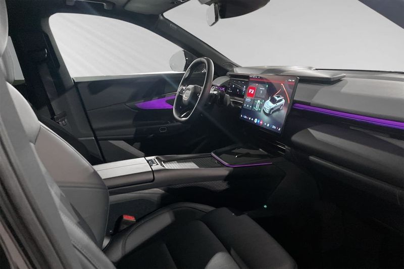 Lynk & Co 08 bild 9