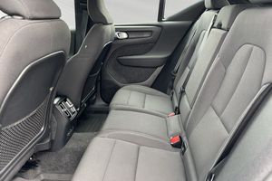 Volvo EX40 bild 8