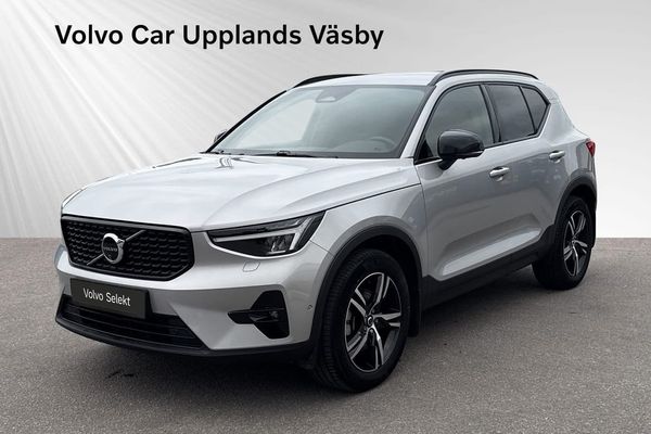 Volvo XC40 B3 FWD Bensin Plus Dark - 2025