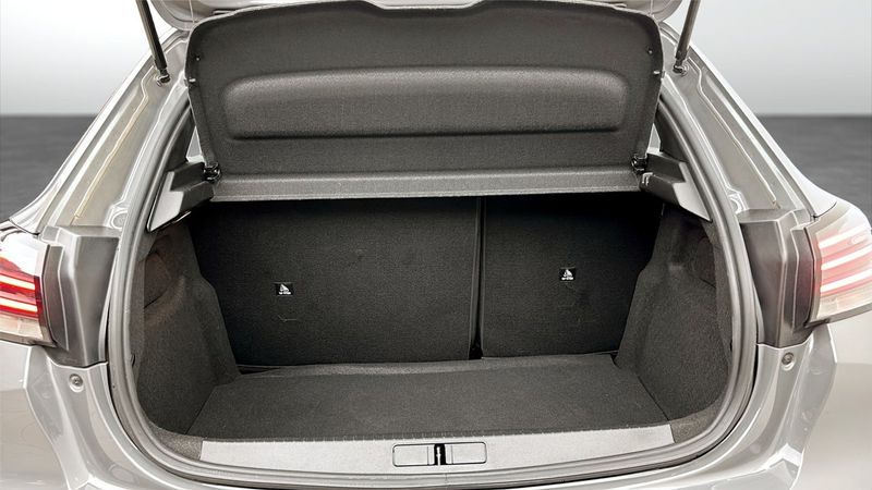 Peugeot 208 bild 12