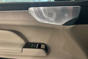 Volvo ES90 bild 14