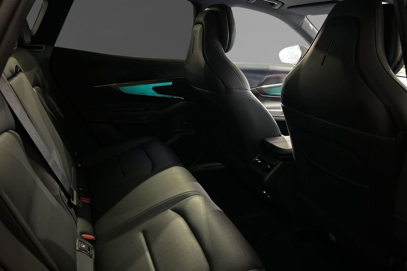 Lynk & Co 08 bild 11