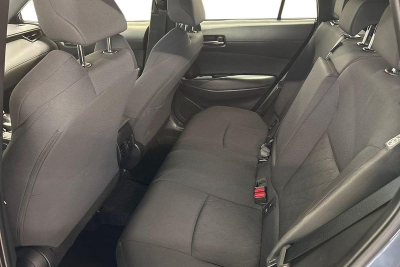 Toyota Corolla Cross bild 13