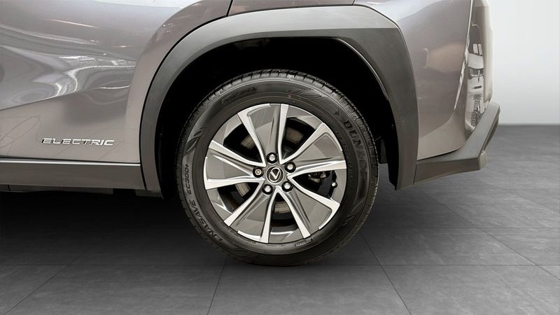 Lexus UX bild 6