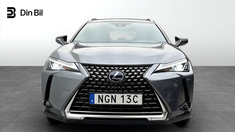 Lexus UX bild 4