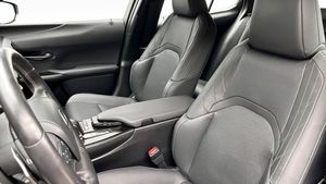 Lexus UX bild 8