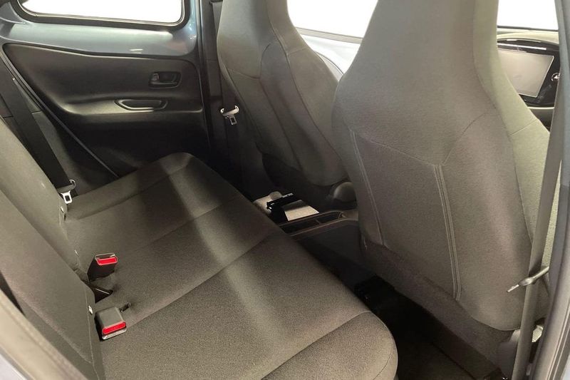 Toyota Aygo X bild 9