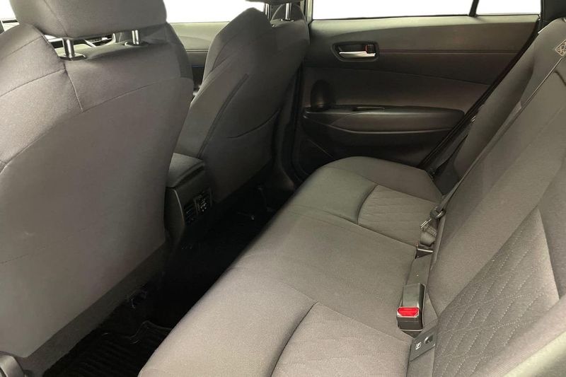 Toyota Corolla Cross bild 13