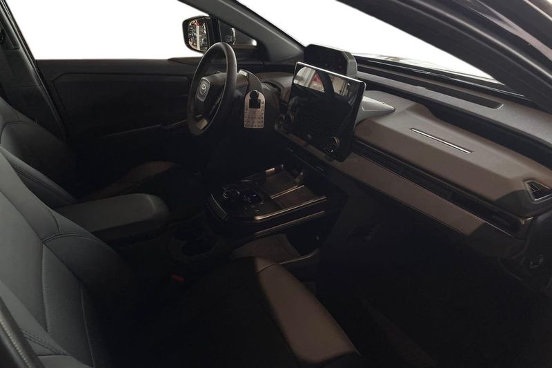 Toyota bZ4X bild 7